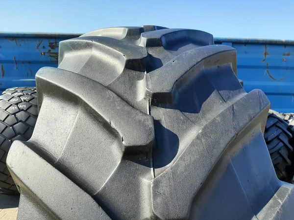 2x Opona używana rolnicza 710/75R42 TRELLEBORG TM900 4200zł W4293 - obrazek 6