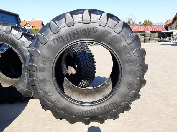 2x Opona używana rolnicza 710/75R42 TRELLEBORG TM900 4200zł W4293 - obrazek 2