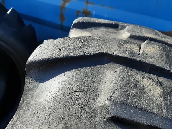 2x Opona używana przemysłowa 16.9-28 GOODYEAR SURE GRIP 900zł W4297 - obrazek 12