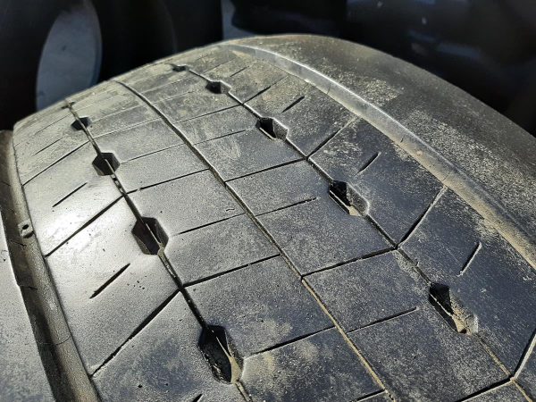Opona używana ciężarowa 355/50R22.5 MICHELIN X MULTI Z 600zł C2460 - obrazek 7