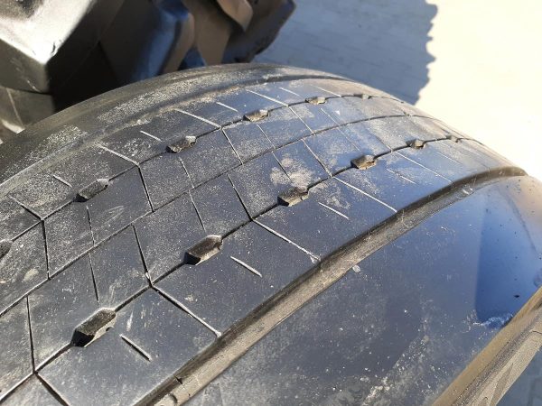 Opona używana ciężarowa 355/50R22.5 MICHELIN X MULTI Z 600zł C2460 - obrazek 11