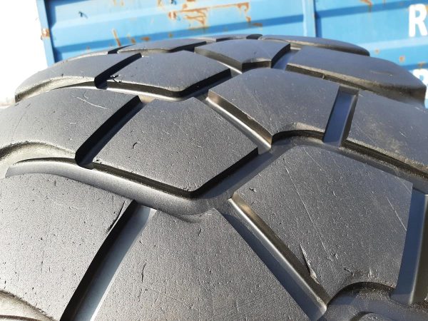 2x Opona używana przemysłowa 26.5R25 MAXAM MS302; 2700zł W4300 - obrazek 10