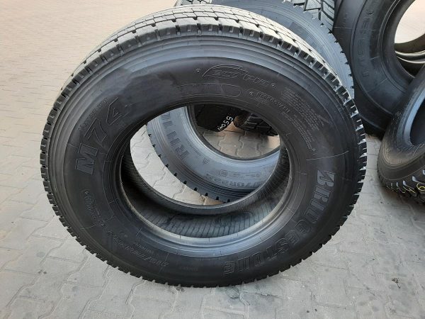 Opona używana ciężarowa 315/70R22.5 BRIDGESTONE M749; 750zł C2462 - obrazek 2