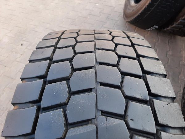 Opona używana ciężarowa 315/70R22.5 BRIDGESTONE R-DRIVE 001 580zł C2464 - obrazek 4