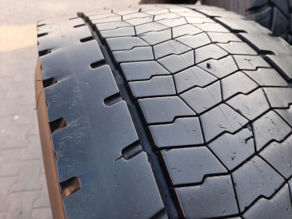 Opona używana ciężarowa 315/70R22.5 BRIDGESTONE ECOPIA H-DRIVE 002; 560zł C2465 - obrazek 7