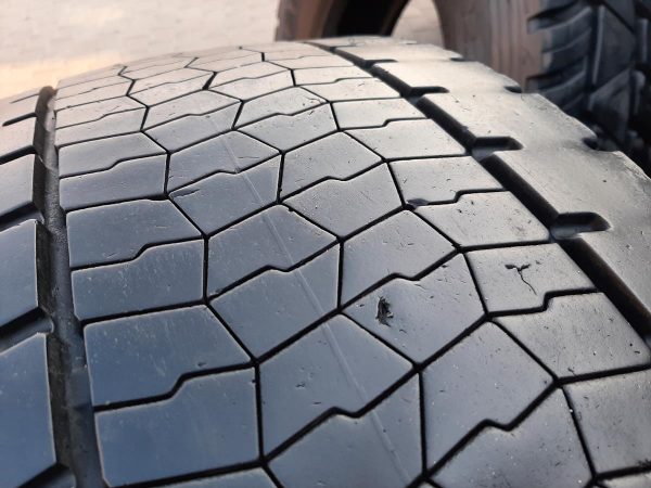 Opona używana ciężarowa 315/70R22.5 BRIDGESTONE ECOPIA H-DRIVE 002; 560zł C2465 - obrazek 10