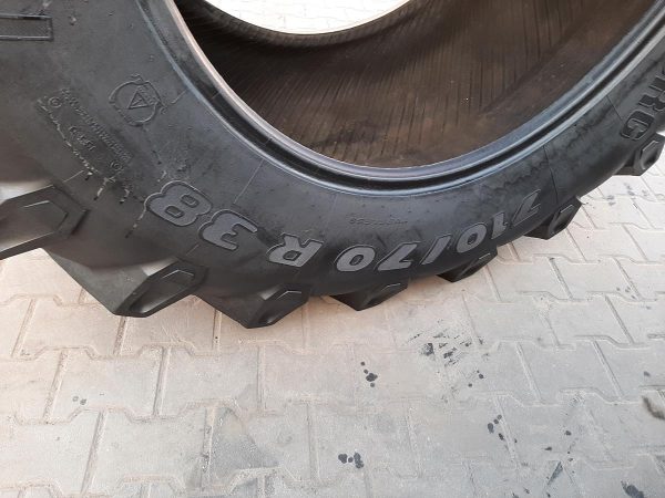 Opona używana rolnicza 710/70R38 TRELLEBORG TM800; 3400zł W4301 - obrazek 3