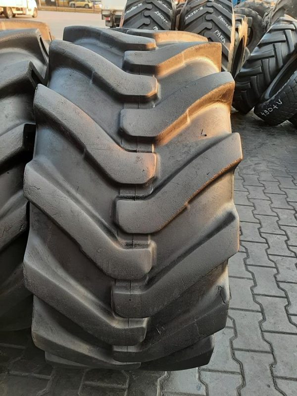 Opona używana przemysłowa 18-22.5 445/65-22.5 BKT MP590 1000zł W4303