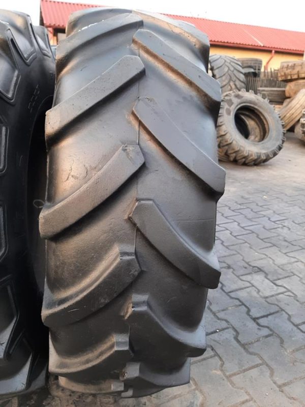 2x Opona używana rolnicza 340/85R24 13.6R24 MITAS RD-01; 750zł W4305 - obrazek 4