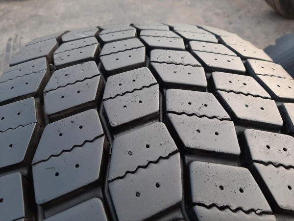 Opona używana ciężarowa 315/70R22.5 MICHELIN XMULTIWAY 3D 600zł C2432 - obrazek 7