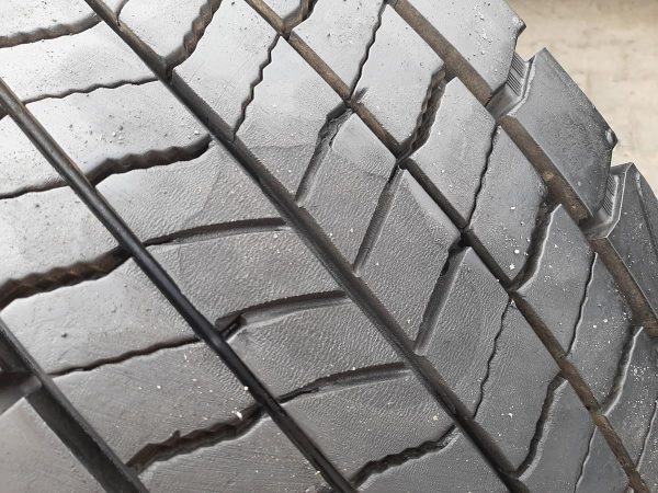 Opona używana ciężarowa 315/70R22.5 CONTINENTAL 750zł C2434 - obrazek 7