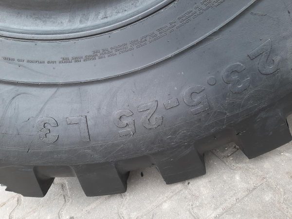 Opona używana przemysłowa 23.5-25 ; 23R25 SOLIDEAL 2200zł W4308 - obrazek 15