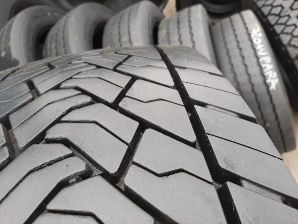 Opona używana ciężarowa 315/70R22.5 GOODYEAR KMAX 680zł C2437 - obrazek 5