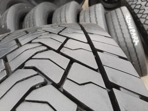 Opona używana ciężarowa 315/70R22.5 GOODYEAR KMAX 680zł C2437 - obrazek 9