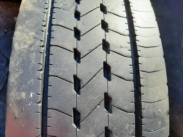 Opona używana ciężarowa 275/70R22.5 GOODYEAR KMAX S 400zł C2460 - obrazek 4