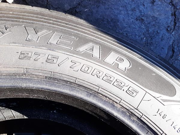 Opona używana ciężarowa 275/70R22.5 GOODYEAR KMAX S 400zł C2460 - obrazek 3
