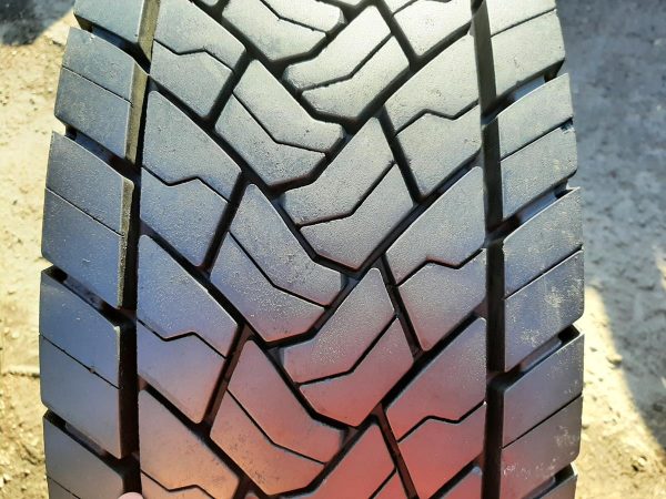 Opona używana ciężarowa 315/70R22.5 GOODYEAR KMAX D GEN-2 750zł C2461 - obrazek 4