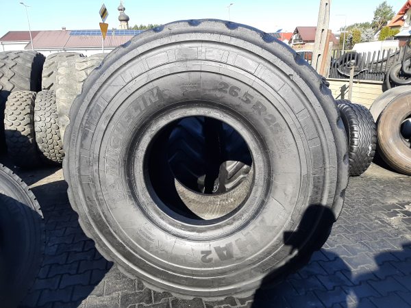 Opona używana przemysłowa 26.5R25 MICHELIN XHA2; 2200zł W4329 - obrazek 2