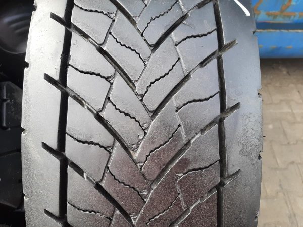 Opona używana ciężarowa 295/80R22.5 GOODYEAR K MAX D 600zł C2480 - obrazek 4