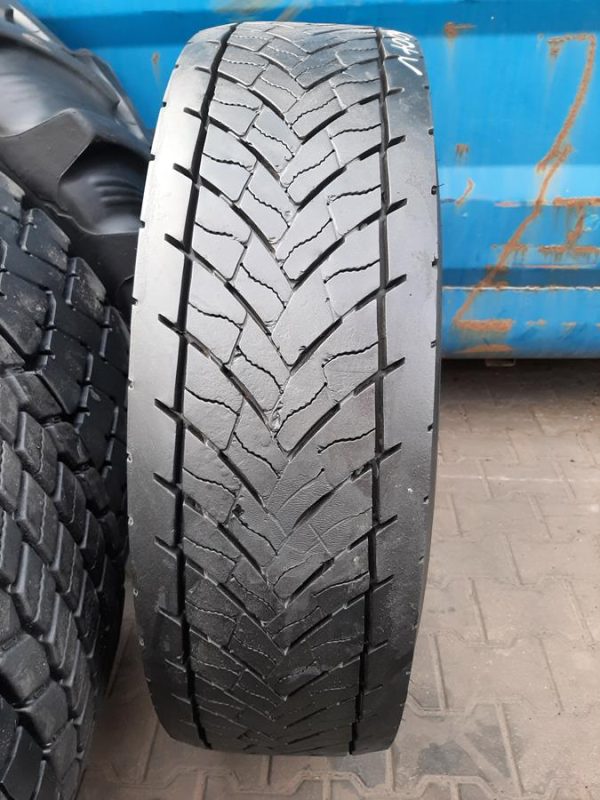 Opona używana ciężarowa 295/80R22.5 GOODYEAR K MAX D 600zł C2480