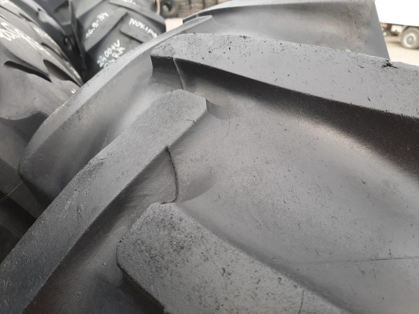 2x Opona używana leśna 16.9-34 NOKIAN TRACTOR FS 1200zł W4356 - obrazek 6