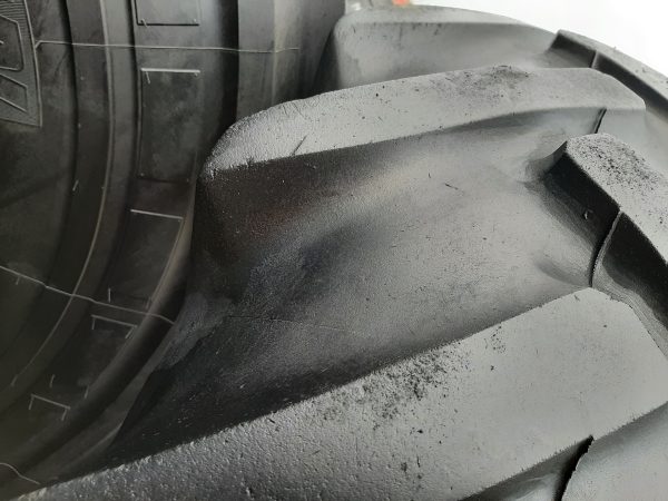 2x Opona używana leśna 16.9-34 NOKIAN TRACTOR FS 1200zł W4356 - obrazek 10
