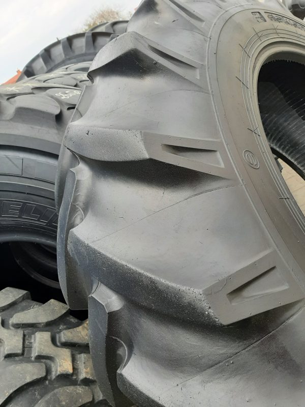 2x Opona używana leśna 16.9-34 NOKIAN TRACTOR FS 1200zł W4356 - obrazek 11