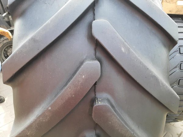 Opona używana rolnicza 540/65R34 MICHELIN MULTI BIB 1500zł W4359 - obrazek 12