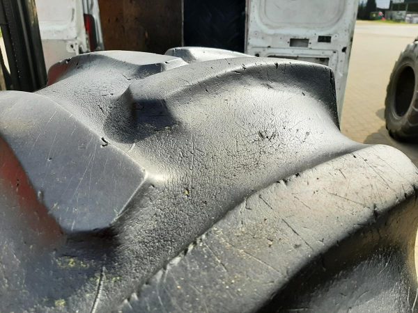 Opona używana rolnicza 480/70R30 GOODYEAR DT810; 500zł W4361 - obrazek 6