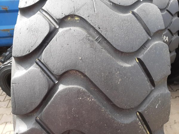 2x Opona używana przemysłowa 26.5R25 MICHELIN XHA2; 3900zł W4362 - obrazek 4