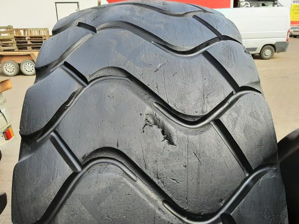 2x Opona używana przemysłowa 26.5R25 MICHELIN XHA2; 3200zł W4363 - obrazek 13