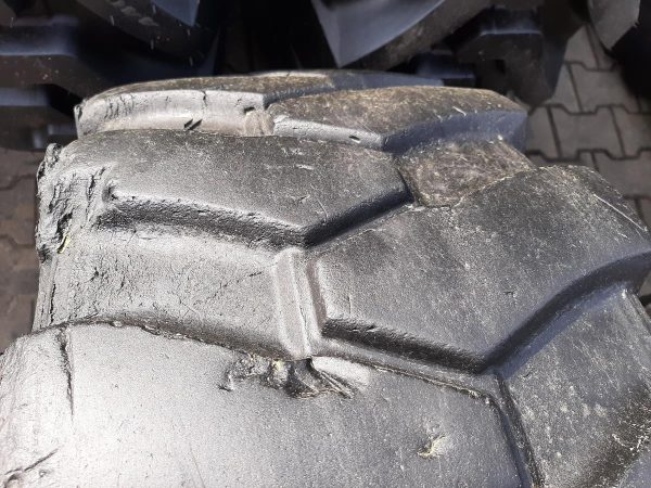 4x Opona używana przemysłowa 315/70R22.5 DELCORA SGX-1; 950zł W4365 - obrazek 14