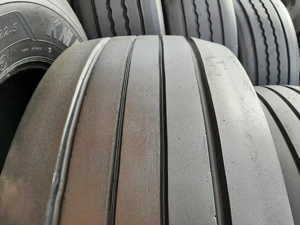 4x Opona używana ciężarowa 385/65R22.5 GOODYEAR FUELMAX T HL 300zł C2493 - obrazek 4
