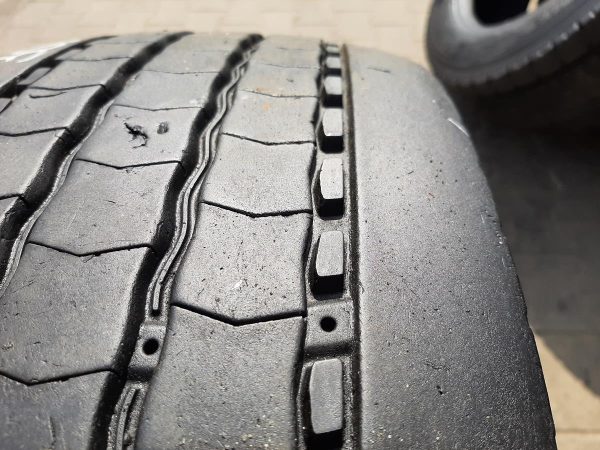 Opona używana ciężarowa 265/70R19.5 MICHELIN X MULTI Z 300zł C2498 - obrazek 5