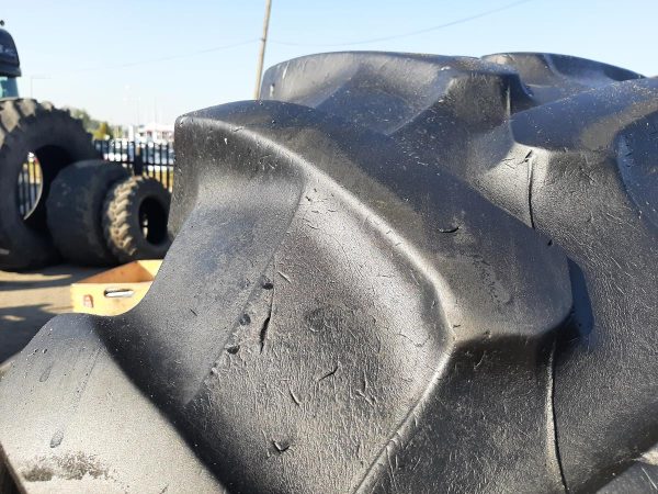 2x Opona używana rolnicza 580/70R38 PIRELLI 900zł W4284 - obrazek 9