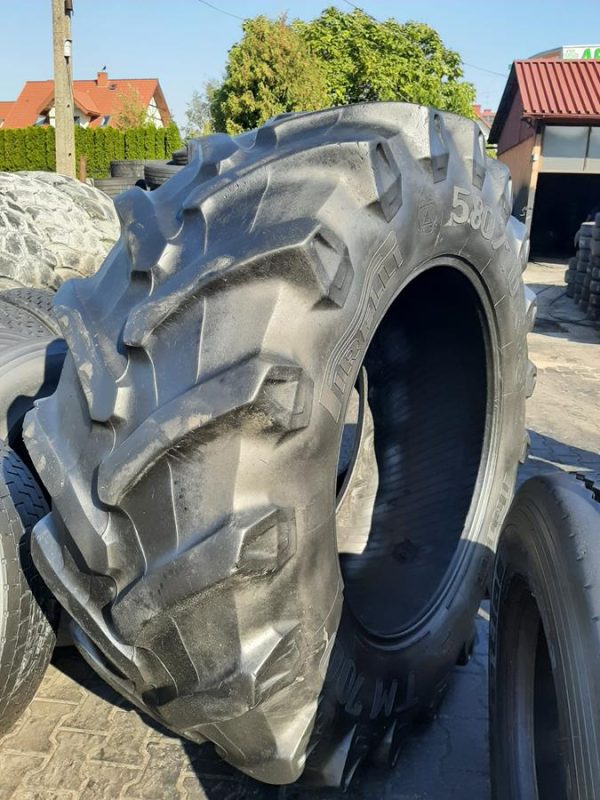 2x Opona używana rolnicza 580/70R38 PIRELLI 900zł W4284 - obrazek 2
