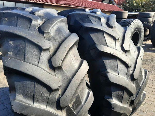 2x Opona używana rolnicza 580/70R38 PIRELLI 900zł W4284 - obrazek 11