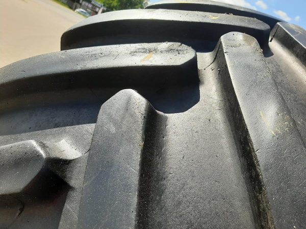 Opona używana rolnicza 600/70R30 MICHELIN AXIO BIB 3500zł W4390 - obrazek 10