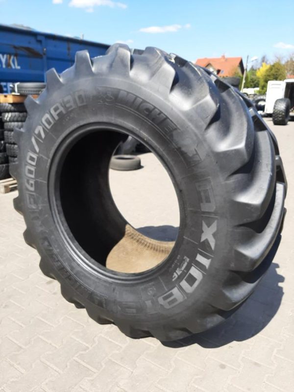 Opona używana rolnicza 600/70R30 MICHELIN AXIO BIB 3500zł W4390 - obrazek 2
