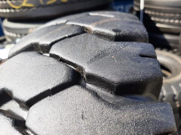 Opona używana przemysłowa 6.50-10 6.50R10 DESTONE 150zł W4399 - obrazek 8