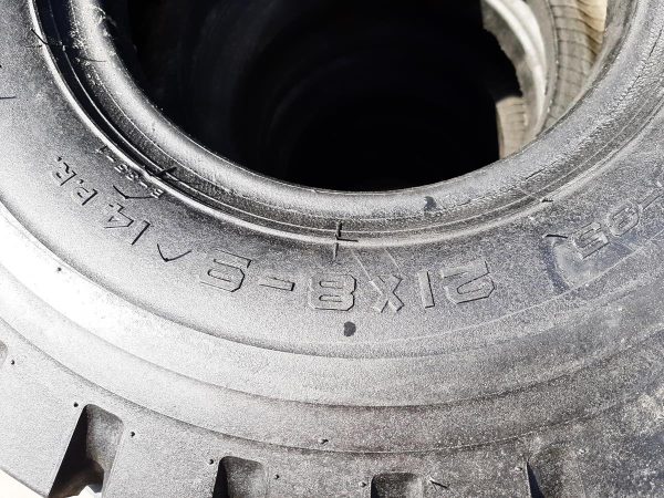 2x Opona używana przemysłowa 21x8-9 TOYO B-35; 150zł W4401 - obrazek 3