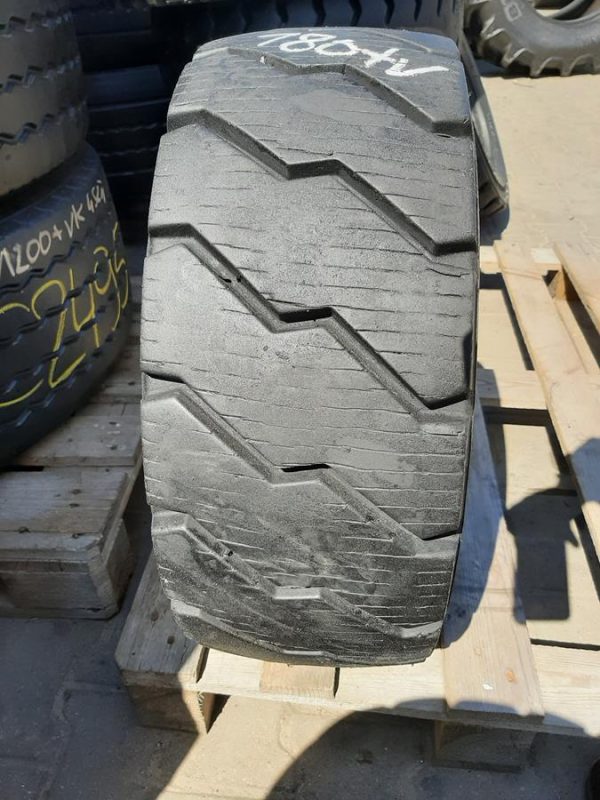 Opona używana przemysłowa 225/75R10 23x9R10 MICHELIN XZM 180zł W4407