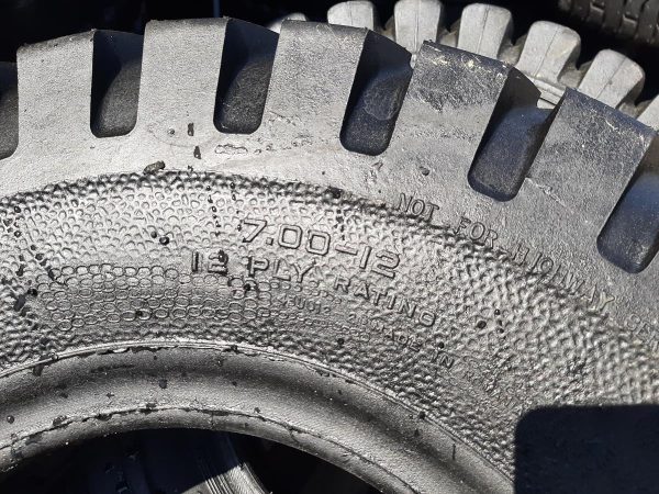 Opona używana przemysłowa 7.00-12 ARMSTRONG GR-10 180zł W4408 - obrazek 12