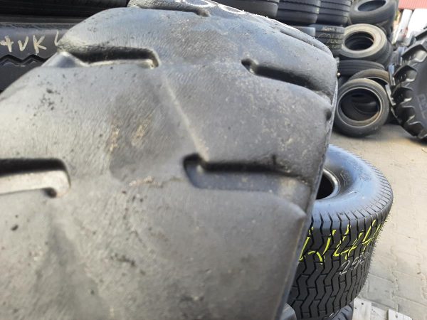 Opona używana przemysłowa 7.00-12 BKT HD RIM GUARD 150zł W4414 - obrazek 5