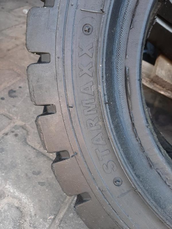 Opona używana przemysłowa 8.15-15 STARMAXX SM-F40 250zł W4416 - obrazek 4
