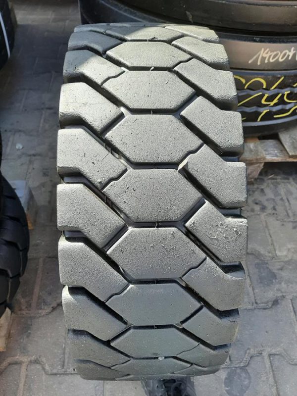 Opona używana przemysłowa 8.15-15 STARMAXX SM-F40 250zł W4416