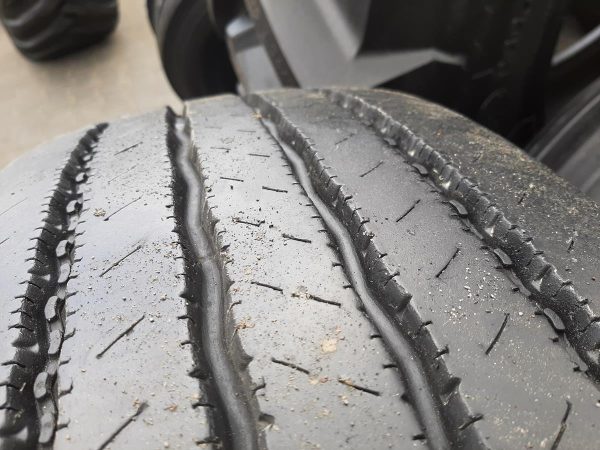 Opona używana ciężarowa 295/80R22.5 PIRELLI FH 01 COACH XL 550zł C2516 - obrazek 7
