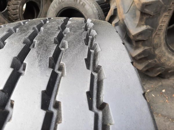 Opona używana ciężarowa 385/65R22.5 KELLY ARMOR KTR 750zł C2519 - obrazek 4