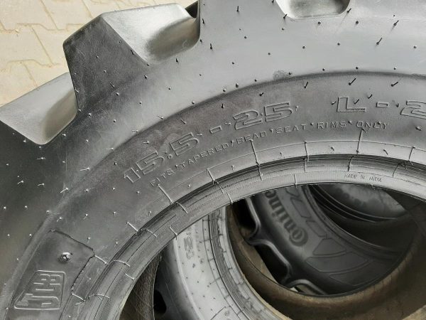 Opona używana przemysłowa 15.5-25 JCB MPT SITEMASTER 1300zł W4423 - obrazek 3