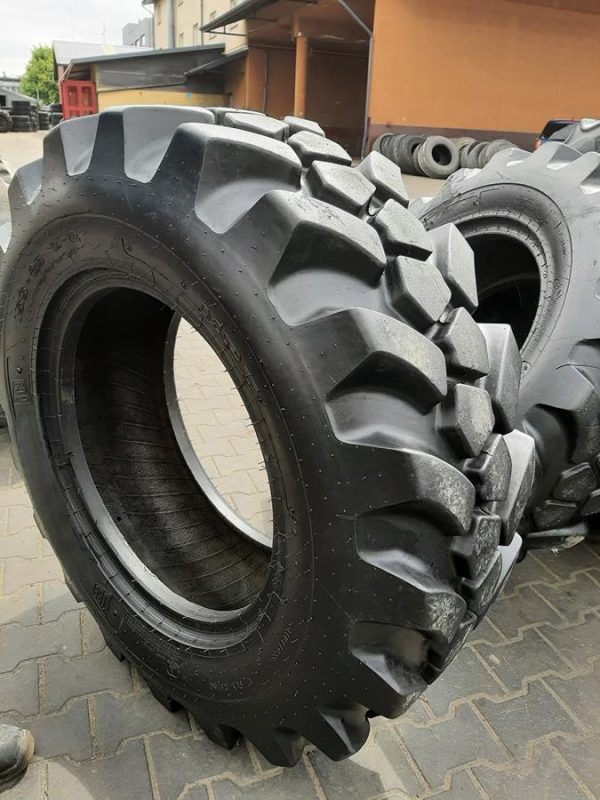 Opona używana przemysłowa 15.5-25 JCB MPT SITEMASTER 1300zł W4423 - obrazek 11